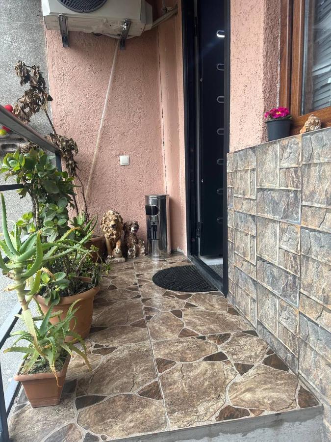 Family Apartament Daire Tiflis Dış mekan fotoğraf